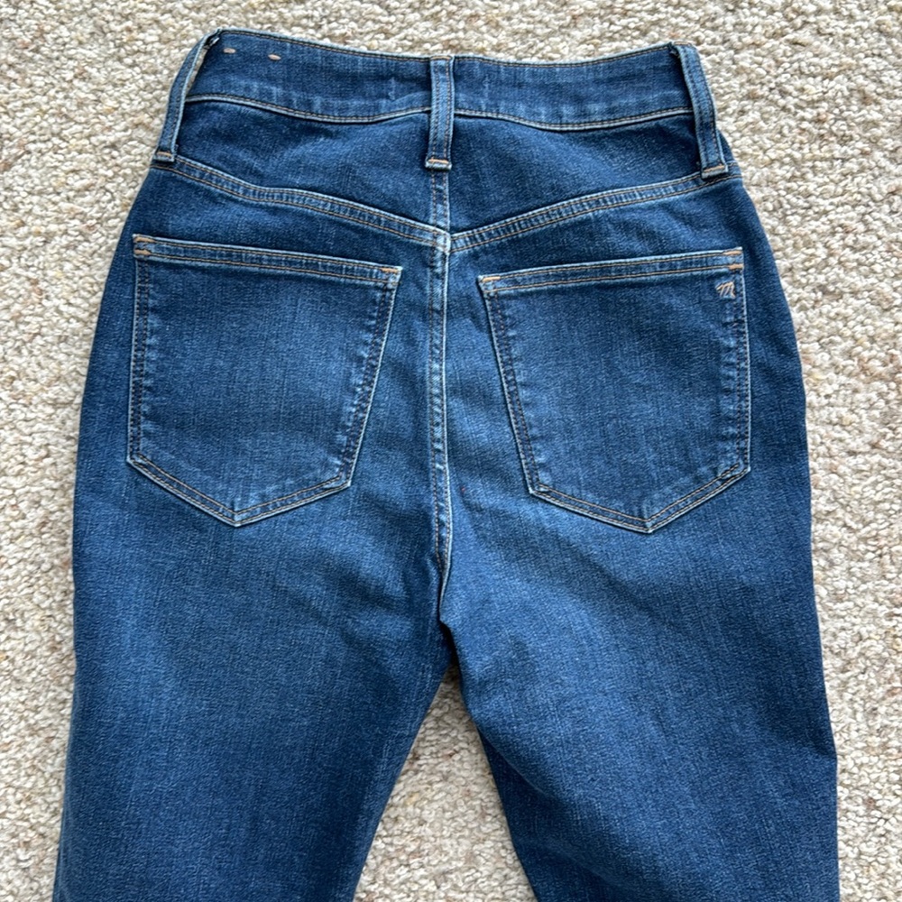 Madewell Curvy High Rise Skinny Jeans - Picture 4 of 5